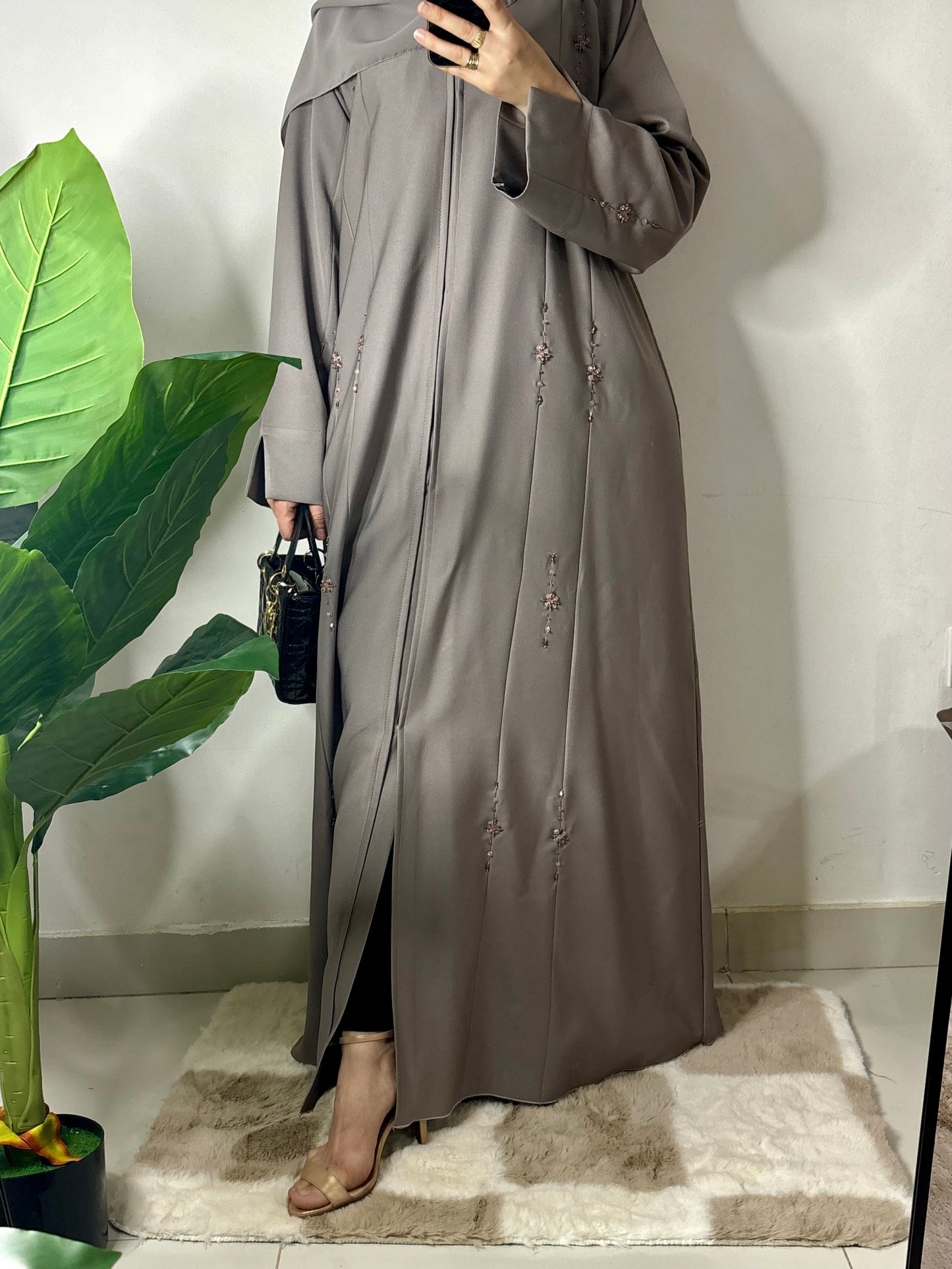 Abaya SAHAR